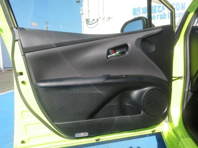 プリウス Ｅ　１年保証　純正ナビ　フルセグＴＶ　Ｂｌｕｅｔｏｏｔｈ　セーフティセンス　Ｂカメラ　ＥＴＣ　クリアランスソナー　ＬＥＤライト　クルーズコントロール　オートハイビーム　社外１７ＡＷ　ウインカーミラー（74枚目）
