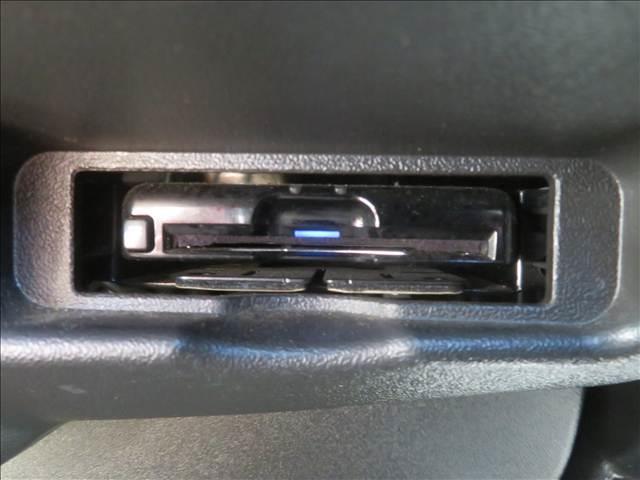 ハイエースバン DX GLパッケージ 4WD ディーゼル車 5ドア イクリプスナビ フルセグTV Bluetooth CD/DVD Bカメラ ETC 電格ミラー 社外LEDライト キーレス Wエアバック(6枚目)