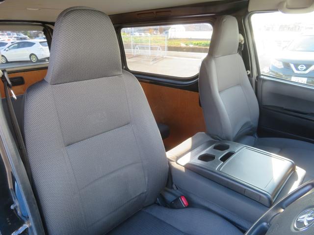 ハイエースバン DX GLパッケージ 4WD ディーゼル車 5ドア イクリプスナビ フルセグTV Bluetooth CD/DVD Bカメラ ETC 電格ミラー 社外LEDライト キーレス Wエアバック(29枚目)