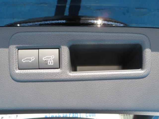 Z レザーパッケージ 登録済未使用車 T-ConnectSDナビTV 調光パノラマルーフ おくだけ充電 純正19AW インナーミラー パワーバックドア トヨタセーフティセンス 保証書取説完備(40枚目)