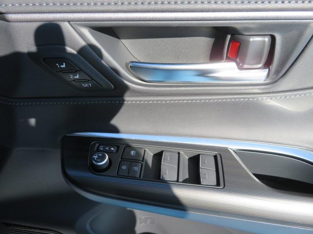 Z レザーパッケージ 登録済未使用車 T-ConnectSDナビTV 調光パノラマルーフ おくだけ充電 純正19AW インナーミラー パワーバックドア トヨタセーフティセンス 保証書取説完備(41枚目)