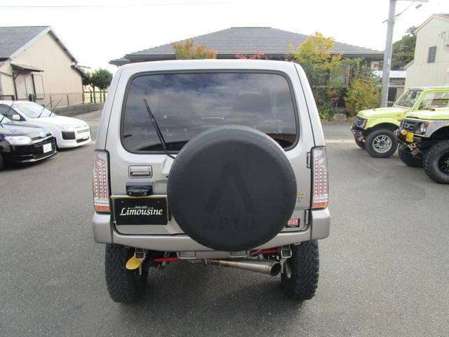 ジムニー ランドベンチャー アピオ前後バンパー リフトアップ ヨシムラマフラーレカロシート(3枚目)