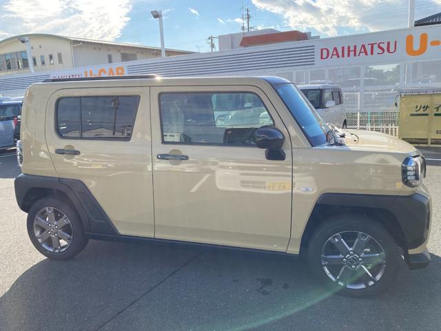 タフト G ダーククロムベンチャー 15インチアルミホイール オートレベリング機能付フルLEDヘッドランプ LEDフォグランプ 本革巻ステアリングホイール 本革巻インパネセンターシフト キーフリーシステム プッシュボタンスタート(4枚目)