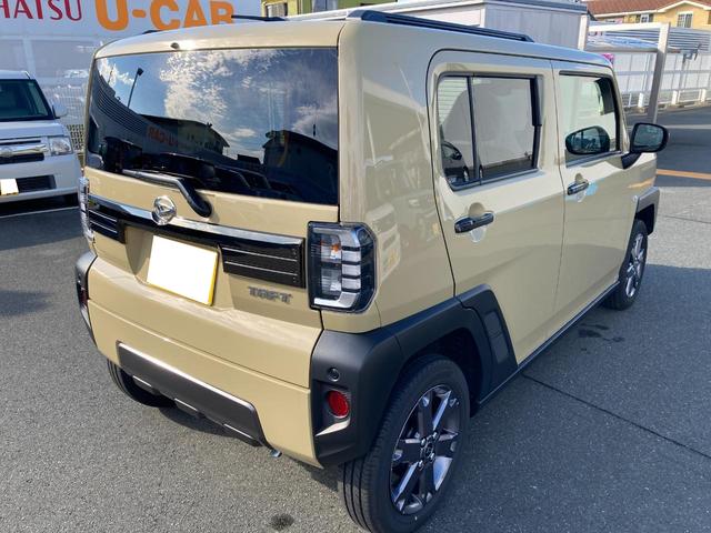 タフト G ダーククロムベンチャー 15インチアルミホイール オートレベリング機能付フルLEDヘッドランプ LEDフォグランプ 本革巻ステアリングホイール 本革巻インパネセンターシフト キーフリーシステム プッシュボタンスタート(8枚目)