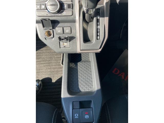 タフト G ダーククロムベンチャー 15インチアルミホイール オートレベリング機能付フルLEDヘッドランプ LEDフォグランプ 本革巻ステアリングホイール 本革巻インパネセンターシフト キーフリーシステム プッシュボタンスタート(10枚目)