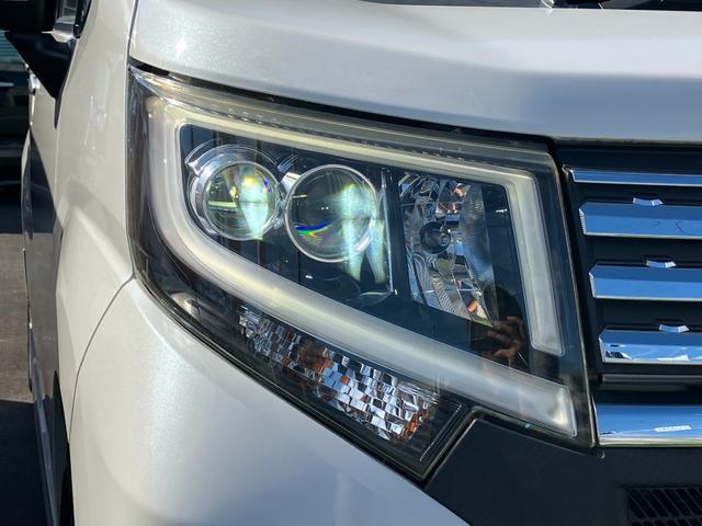 ムーヴ カスタム　Ｘ　ＳＡ　１４インチアルミホイール　スーパーＵＶＩＲカットガラス　ウレタンステアリングホイール　ウレタンインパネセンターシフト　ＬＥＤヘッドライト　キーフリーシステム　プッシュボタンスタート（12枚目）