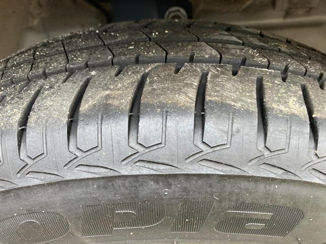 ブーン スタイル ホワイトリミテッド SAIII キーフリーシステム プッシュボタンスタート フルホイールキャップ 電動格納ドアミラー オートエアコン(プッシュ式) UVカットガラス	 パワーウィンドウ(9枚目)