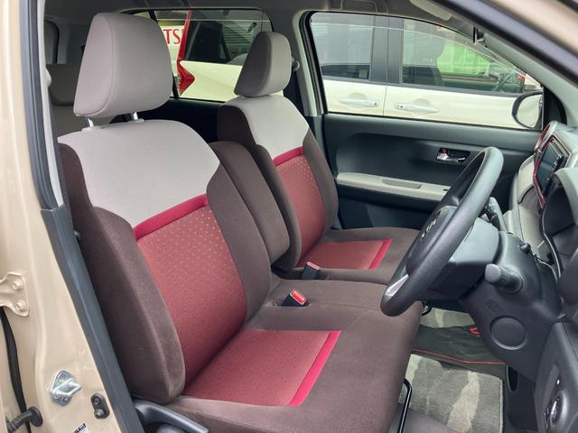 ブーン スタイル ホワイトリミテッド SAIII キーフリーシステム プッシュボタンスタート フルホイールキャップ 電動格納ドアミラー オートエアコン(プッシュ式) UVカットガラス	 パワーウィンドウ(20枚目)