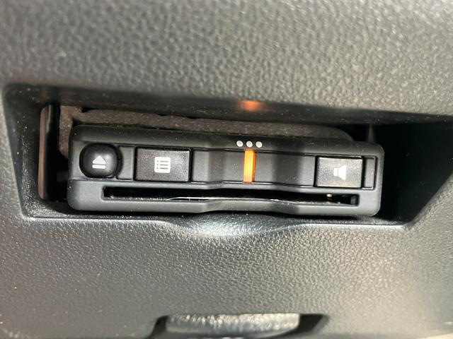 ブーン スタイル ホワイトリミテッド SAIII キーフリーシステム プッシュボタンスタート フルホイールキャップ 電動格納ドアミラー オートエアコン(プッシュ式) UVカットガラス	 パワーウィンドウ(30枚目)