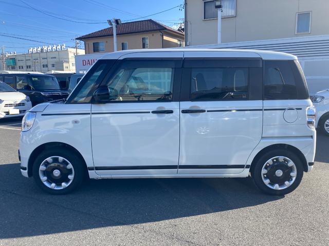 ムーヴキャンバス GブラックアクセントVS SAIII 14インチフルホイールキャップ LEDヘッドランプ キーフリーシステム 両側パワースライドドア オートエアコン(プッシュ式) オートライト 置きラクボックス(5枚目)