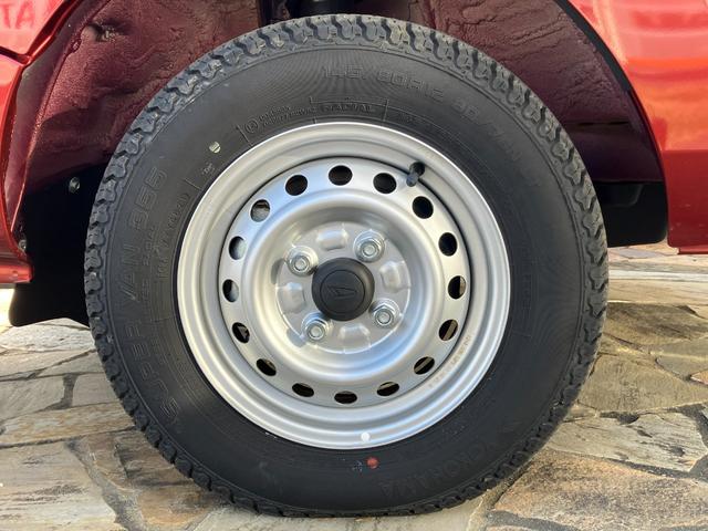 ハイゼットトラック ジャンボエクストラ LEDヘッドランプ シートスライド&リクライニング機構 荷台ステップ オーバーヘッドシェルフ マニュアルエアコン コーナーセンサー(6枚目)