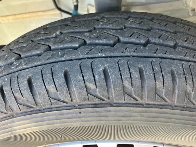 ハイゼットカーゴ スペシャル 2WD 4AT マニュアルエアコン プリントレザーシート アッパートレイ ユースフルナット(31か所)(8枚目)