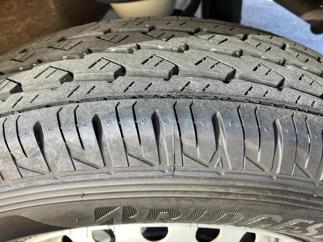 ハイゼットカーゴ スペシャル 2WD 4AT マニュアルエアコン プリントレザーシート アッパートレイ ユースフルナット(31か所)(10枚目)