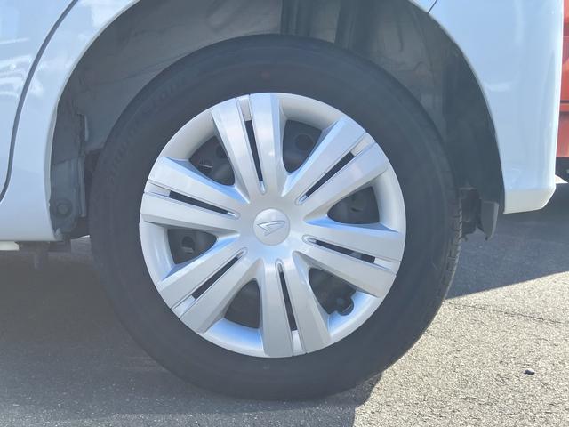 タント スローパーＸターンシート付　福祉車両　１４インチフルホイールキャップ　フルＬＥＤヘッドランプ　オート格納式カラードドアミラー　左側パワースライドドア　ＴＦＴカラーマルチインフォメーションディスプレイ　フルファブリックシート（8枚目）