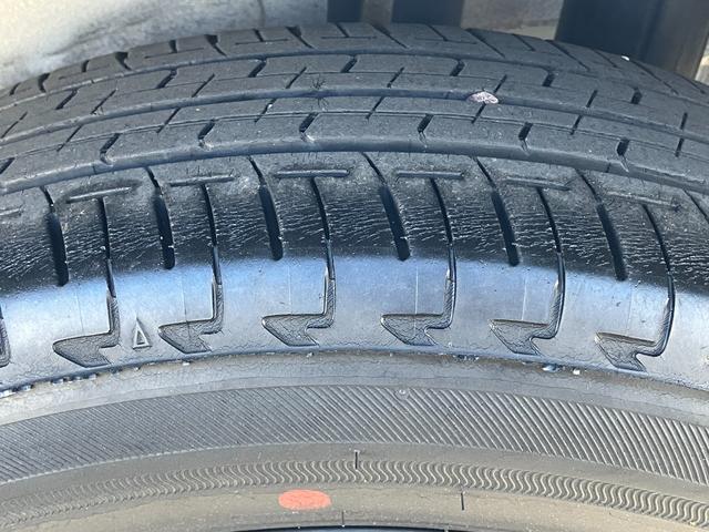 タント スローパーＸターンシート付　福祉車両　１４インチフルホイールキャップ　フルＬＥＤヘッドランプ　オート格納式カラードドアミラー　左側パワースライドドア　ＴＦＴカラーマルチインフォメーションディスプレイ　フルファブリックシート（9枚目）