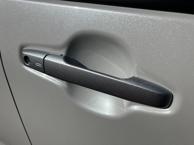 タント スローパーＸターンシート付　福祉車両　１４インチフルホイールキャップ　フルＬＥＤヘッドランプ　オート格納式カラードドアミラー　左側パワースライドドア　ＴＦＴカラーマルチインフォメーションディスプレイ　フルファブリックシート（11枚目）