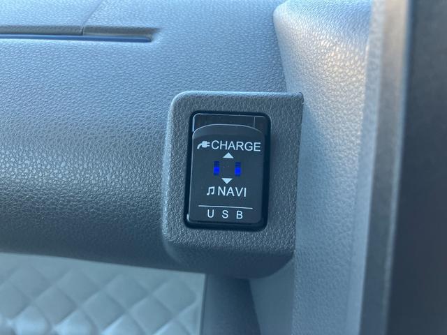 タント スローパーＸターンシート付　福祉車両　１４インチフルホイールキャップ　フルＬＥＤヘッドランプ　オート格納式カラードドアミラー　左側パワースライドドア　ＴＦＴカラーマルチインフォメーションディスプレイ　フルファブリックシート（41枚目）