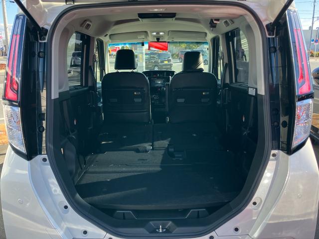 �L�X�Ƃ������ԏ�����p�ӂ��Ă���܂��̂ŁA�^�]�����ȕ��ł������S���������B�܂��A��^�̉������������܂��̂ŁA�J�ɔG��邱�ƂȂ����ړ��ł��܂��B