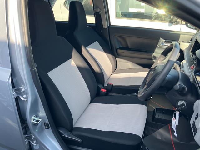 ミライース Ｘ　ＳＡＩＩＩ　１４インチフルホイールキャップ　ＬＥＤヘッドランプ　電動格納式（カラード）ドアミラー　自発光式デジタルメーターブルーイルミネーションメーター　マニュアルエアコン（ダイヤル式）　キーレスエントリー（14枚目）