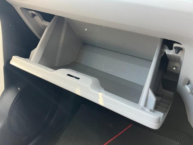 ミライース Ｘ　ＳＡＩＩＩ　１４インチフルホイールキャップ　ＬＥＤヘッドランプ　電動格納式（カラード）ドアミラー　自発光式デジタルメーターブルーイルミネーションメーター　マニュアルエアコン（ダイヤル式）　キーレスエントリー（29枚目）