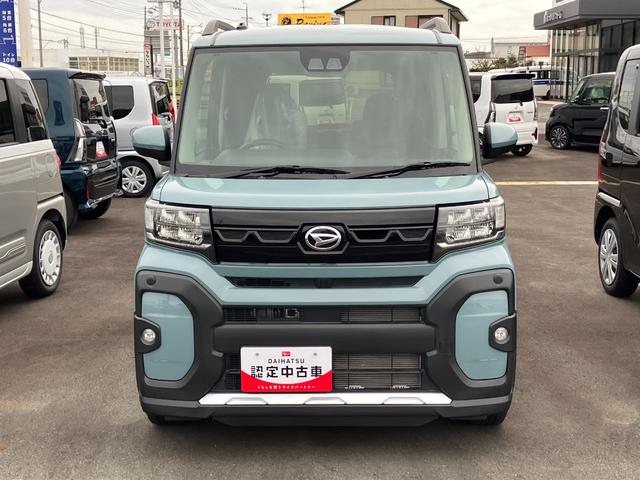 タント ファンクロスターボ 15インチアルミホイール キーフリーシステム プッシュボタンスタート オートエアコン(プッシュ式) フルLEDヘッドランプ オート格納式カラードドアミラー 本革巻ステアリングホイール(3枚目)