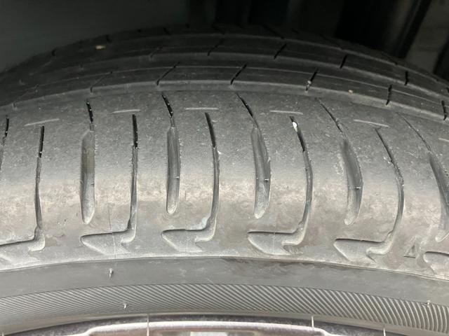 タント ファンクロスターボ 15インチアルミホイール キーフリーシステム プッシュボタンスタート オートエアコン(プッシュ式) フルLEDヘッドランプ オート格納式カラードドアミラー 本革巻ステアリングホイール(11枚目)