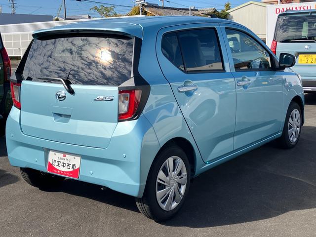 ミライース Ｘ　ＳＡＩＩＩ　１４インチフルホイールキャップ　ＬＥＤヘッドランプ　電動格納式（カラード）ドアミラー　自発光式デジタルメーターブルーイルミネーションメーター　マニュアルエアコン（ダイヤル式）　キーレスエントリー（5枚目）