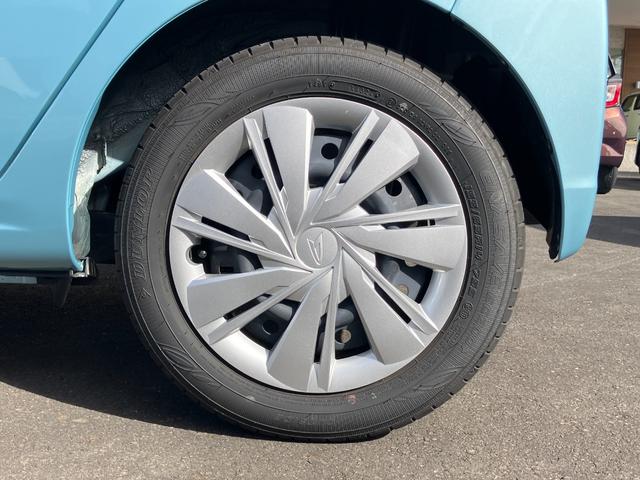 ミライース Ｘ　ＳＡＩＩＩ　１４インチフルホイールキャップ　ＬＥＤヘッドランプ　電動格納式（カラード）ドアミラー　自発光式デジタルメーターブルーイルミネーションメーター　マニュアルエアコン（ダイヤル式）　キーレスエントリー（10枚目）