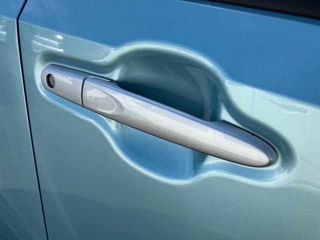 ミライース Ｘ　ＳＡＩＩＩ　１４インチフルホイールキャップ　ＬＥＤヘッドランプ　電動格納式（カラード）ドアミラー　自発光式デジタルメーターブルーイルミネーションメーター　マニュアルエアコン（ダイヤル式）　キーレスエントリー（13枚目）