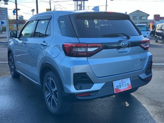 ロッキー Ｇ　１７インチアルミホイール　ＵＶＩＲカット遮音ガラス　フルＬＥＤヘッドランプ　運転席・助手席シートヒーター　ウレタンステアリングホイール　本革シフトノブ　アクティブマルチインフォメーションメーター（6枚目）