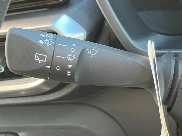 ロッキー Ｇ　１７インチアルミホイール　ＵＶＩＲカット遮音ガラス　フルＬＥＤヘッドランプ　運転席・助手席シートヒーター　ウレタンステアリングホイール　本革シフトノブ　アクティブマルチインフォメーションメーター（26枚目）