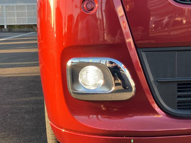 ムーヴキャンバス セオリーＧ　１４インチフルホイールキャップ　ＬＥＤヘッドランプ　ＬＥＤフォグランプ　ホっとカップホルダー　両側パワースライドドア　キーフリーシステム　プッシュボタンスタート　ＵＶカットガラス（13枚目）