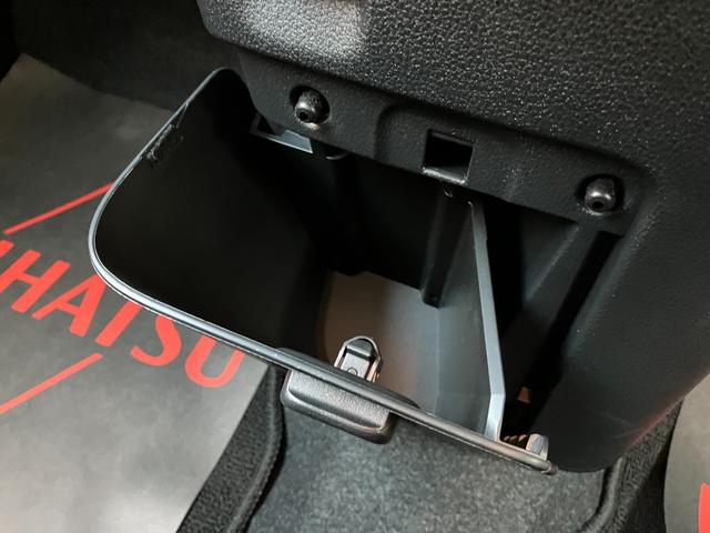 ムーヴキャンバス セオリーＧ　１４インチフルホイールキャップ　ＬＥＤヘッドランプ　ＬＥＤフォグランプ　ホっとカップホルダー　両側パワースライドドア　キーフリーシステム　プッシュボタンスタート　ＵＶカットガラス（38枚目）