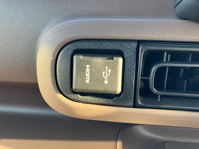 ムーヴキャンバス セオリーＧ　１４インチフルホイールキャップ　ＬＥＤヘッドランプ　ＬＥＤフォグランプ　ホっとカップホルダー　両側パワースライドドア　キーフリーシステム　プッシュボタンスタート　ＵＶカットガラス（41枚目）