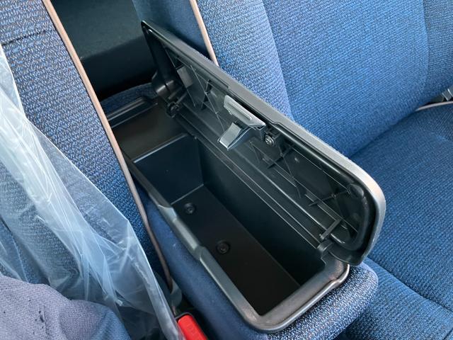 ムーヴキャンバス セオリーＧ　１４インチフルホイールキャップ　ＬＥＤヘッドランプ　ＬＥＤフォグランプ　ホっとカップホルダー　両側パワースライドドア　キーフリーシステム　プッシュボタンスタート　ＵＶカットガラス（43枚目）