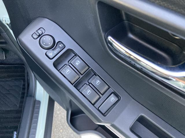 タフト Ｇ　ナビ付　ナビ　１５インチアルミホイール　オートレベリング機能付フルＬＥＤヘッドランプ　ＬＥＤフォグランプ　本革巻ステアリングホイール　本革巻インパネセンターシフト（18枚目）