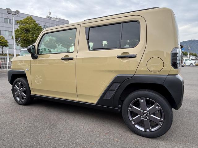 タフト G ダーククロムベンチャー 雹害車 15インチアルミホイール オートレベリング機能付フルLEDヘッドランプ LEDフォグランプ 本革巻ステアリングホイール 本革巻インパネセンターシフト(8枚目)