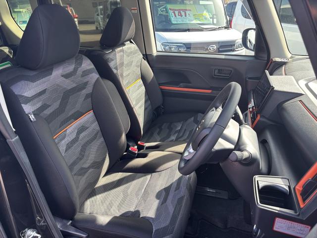 �L�X�Ƃ������ԏ�����p�ӂ��Ă���܂��̂ŁA�^�]�����ȕ��ł������S���������B�܂��A��^�̉������������܂��̂ŁA�J�ɔG��邱�ƂȂ����ړ��ł��܂��B