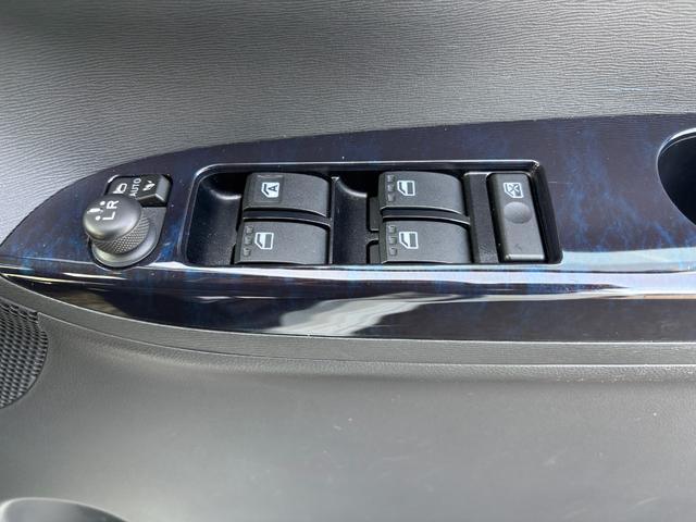 タント カスタムＸ　トップエディションＳＡＩＩＩ　１４インチアルミホイール　キーフリーシステム　パワースライドドア（片側）　オートエアコン（プッシュ式）　ＬＥＤヘッドランプ（31枚目）