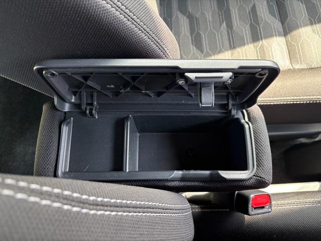 タフト Ｇ　クロムベンチャー　１５インチアルミホイール　オートレベリング機能付フルＬＥＤヘッドランプ　ＬＥＤフォグランプ　本革巻ステアリングホイール　本革巻インパネセンターシフト　ＴＦＴカラーマルチインフォメーションディスプレイ（36枚目）