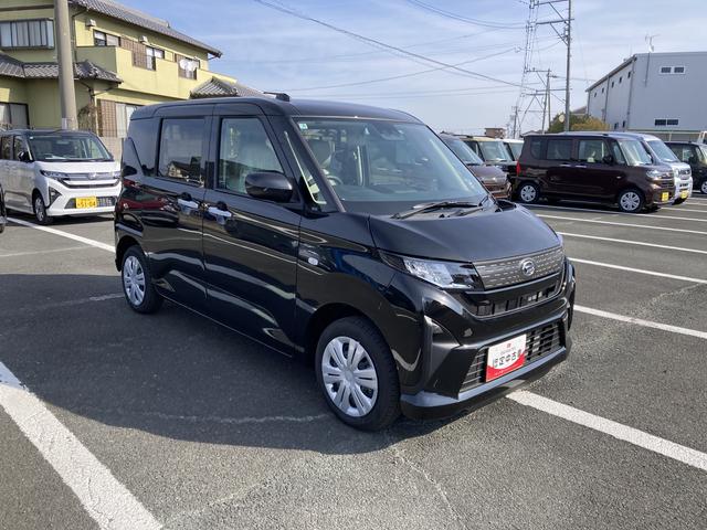 ムーヴ Ｘ　キーフリーシステム　プッシュボタンスタート　ＬＥＤヘッドライト　１４インチフルホイールキャップ　マルチインフォメーションディスプレイ　左側パワースライドドア（7枚目）