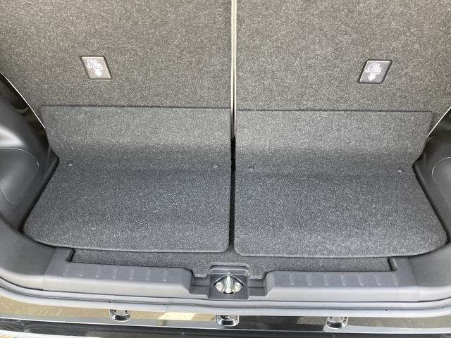 ムーヴ Ｘ　キーフリーシステム　プッシュボタンスタート　ＬＥＤヘッドライト　１４インチフルホイールキャップ　マルチインフォメーションディスプレイ　左側パワースライドドア（19枚目）