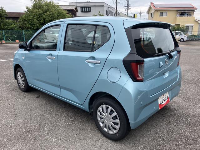 ミライース Ｌ　ＳＡＩＩＩ　１３インチフルホイールキャップ　マルチリフレクターハロゲンヘッドランプ　可倒式ドアミラー　自発光式デジタルメーターアンバーイルミネーションメーター　マニュアルエアコン（ダイヤル式）　キーレスエントリー（9枚目）