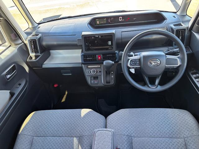 タント X 14インチフルホイールキャップ フルLEDヘッドランプ オート格納式カラードドアミラー 左側パワースライドドア TFTカラーマルチインフォメーションディスプレイ フルファブリックシート(10枚目)