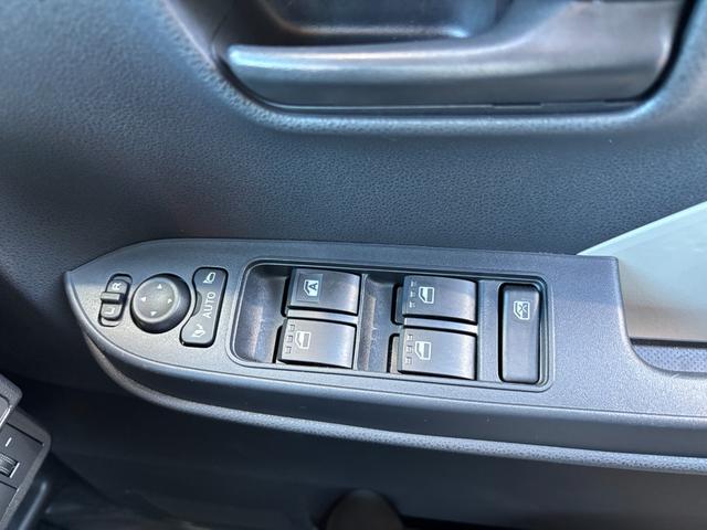 タント X 14インチフルホイールキャップ フルLEDヘッドランプ オート格納式カラードドアミラー 左側パワースライドドア TFTカラーマルチインフォメーションディスプレイ フルファブリックシート(22枚目)