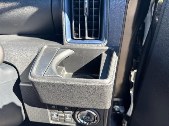 タント カスタムX 14インチアルミホイール 大型エアロバンパー フルLEDヘッドランプ オート格納式カラードドアミラー 両側パワースライドドア キーフリーシステム プッシュボタンスタート(27枚目)