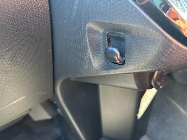 タント カスタムX 14インチアルミホイール 大型エアロバンパー フルLEDヘッドランプ オート格納式カラードドアミラー 両側パワースライドドア キーフリーシステム プッシュボタンスタート(41枚目)