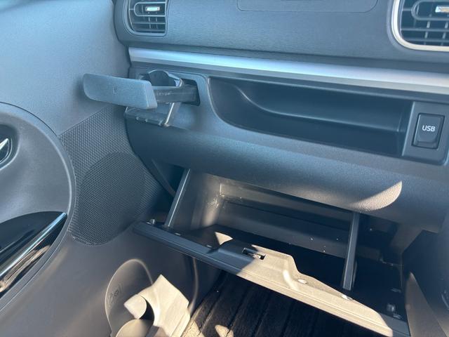 タント カスタムRS SA 15インチアルミホイール 大型エアロバンパー LEDヘッドランプ オート格納式カラードドアミラー 本革巻ステアリングホイール 両側パワースライドドア(44枚目)