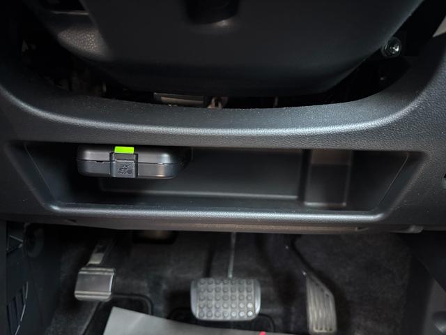 ムーヴキャンバス GブラックアクセントVS SAIII 雹害車 14インチフルホイールキャップ LEDヘッドランプ キーフリーシステム 両側パワースライドドア オートエアコン(プッシュ式) オートライト 置きラクボックス(34枚目)