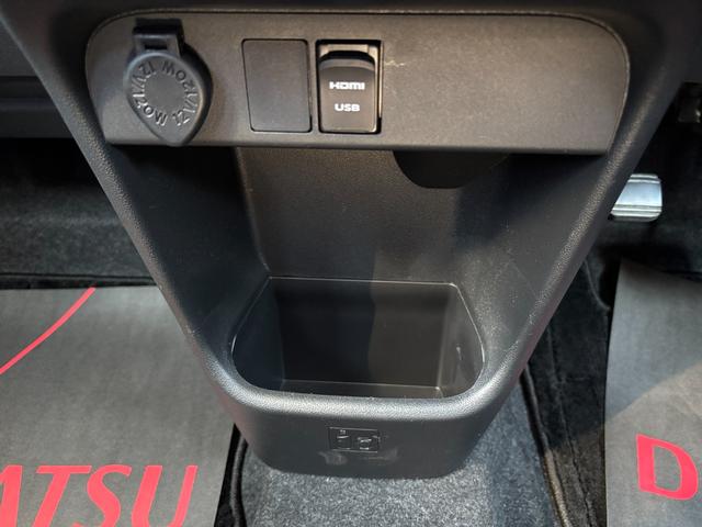 ムーヴキャンバス GブラックアクセントVS SAIII 雹害車 14インチフルホイールキャップ LEDヘッドランプ キーフリーシステム 両側パワースライドドア オートエアコン(プッシュ式) オートライト 置きラクボックス(43枚目)